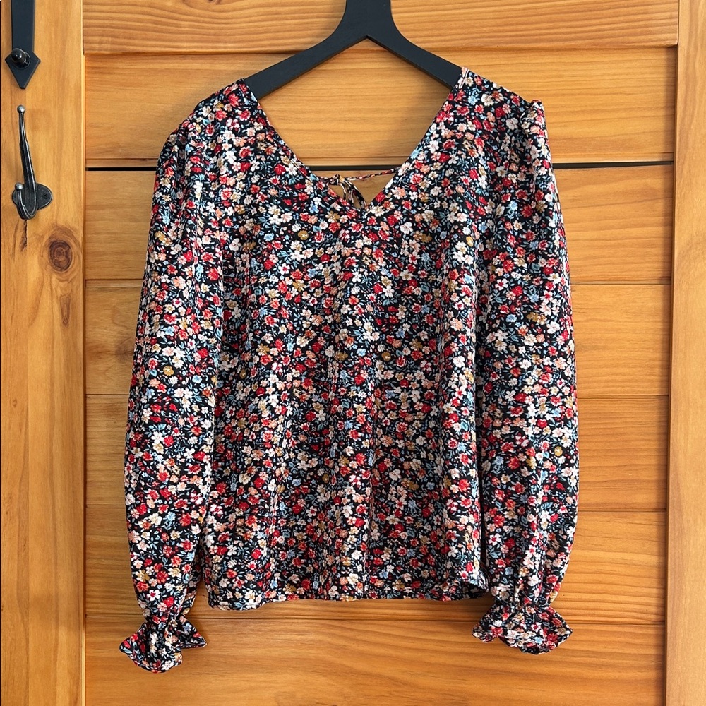 SHEIN Floral V-Neck Blouse with Long Sleeves